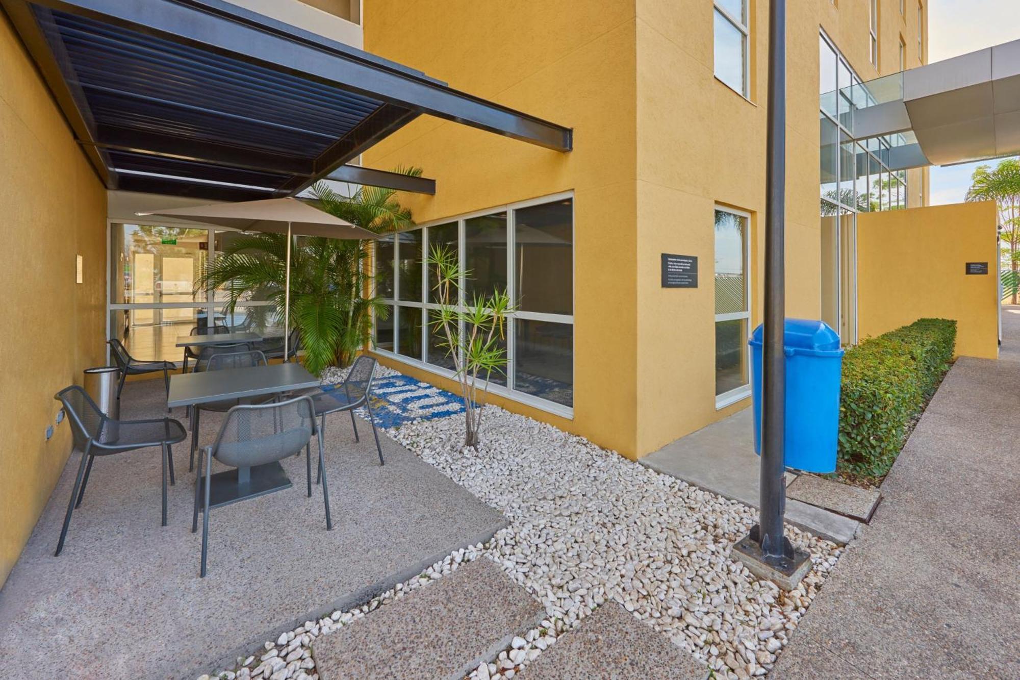 City Express By Marriott Salamanca Exterior foto